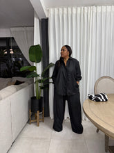 Load image into Gallery viewer, Barbuda Linen-Like Pant Set (Black)