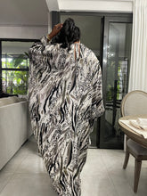 Load image into Gallery viewer, Dubai Leopard Kaftan