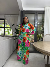 Load image into Gallery viewer, Bold Tropical Islander Shirt