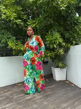 Load image into Gallery viewer, Bold Tropical Islander Shirt