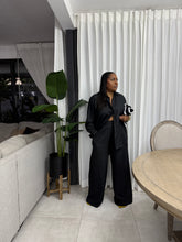 Load image into Gallery viewer, Barbuda Linen-Like Pant Set (Black)