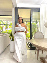 Load image into Gallery viewer, White Linen Fiji Ruffle Top