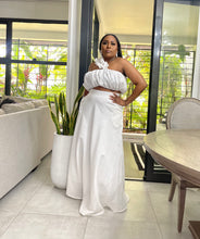 Load image into Gallery viewer, White Linen Fiji Ruffle Top