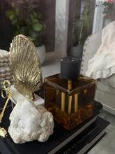 Load image into Gallery viewer, Ebony Rose | Rechargeable Automatic Scent Diffuser
